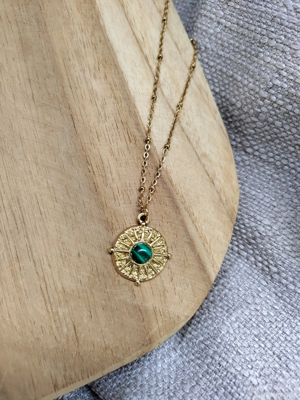 Médaillon malachite voyage