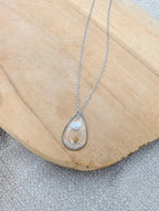 Collier goutte coquillage