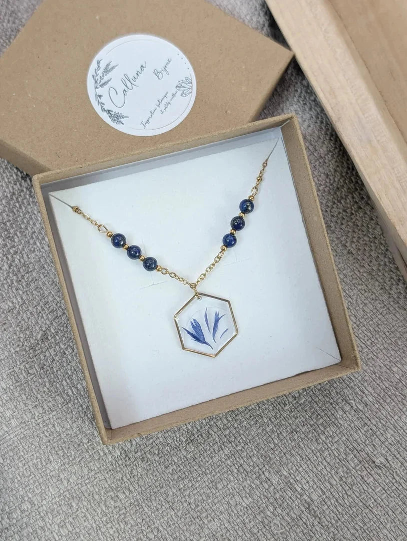 Collier pierres et bleuets
