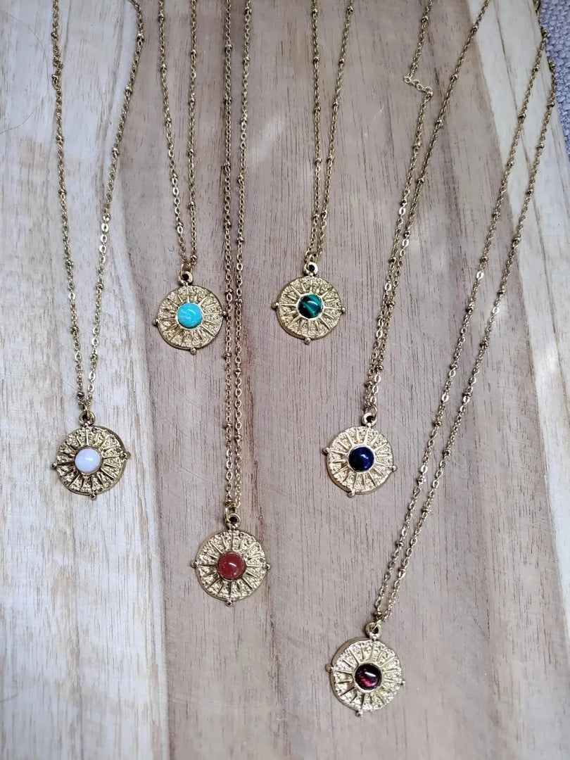 Médaillon grenat voyage - Calluna Bijoux
